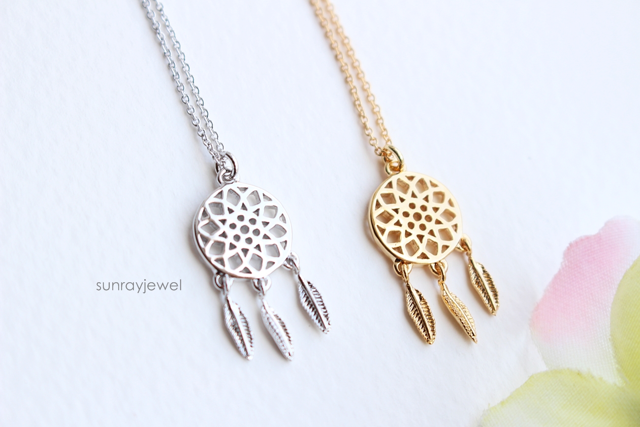 Dreamcatcher Necklace, Lucky Charm Necklace, Simple, Dainty, Dream Catcher on Luulla